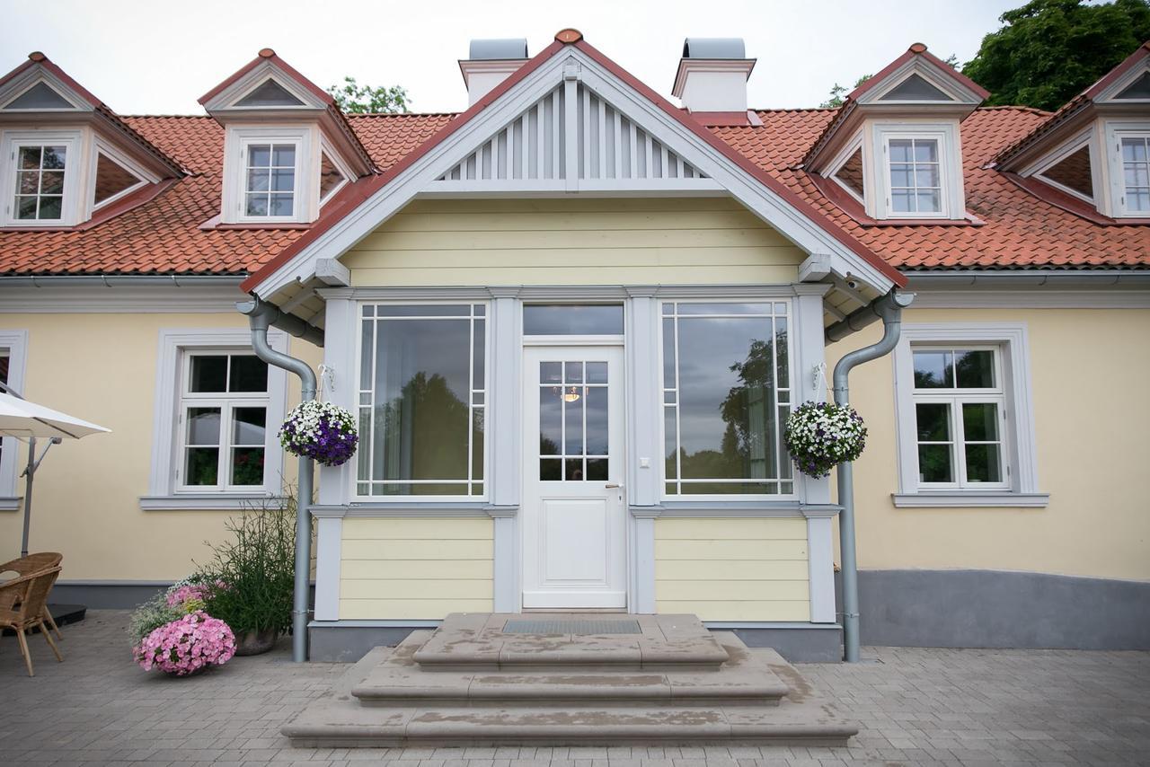 Botique & Spa Hotel Berkenes Manor Ziedkalne Exterior photo