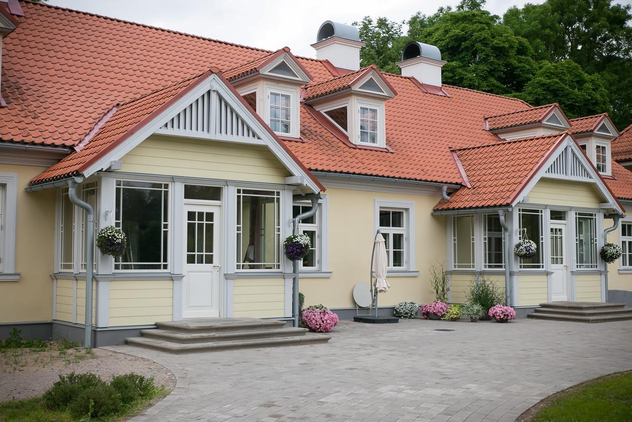 Botique & Spa Hotel Berkenes Manor Ziedkalne Exterior photo